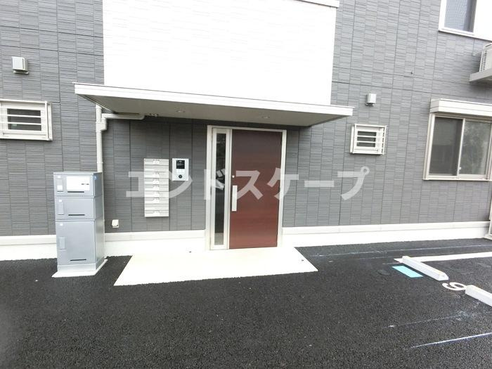 アルファベット　Ⅰのエントランス|高崎、前橋、伊勢崎エリアのお部屋探しはエンドスケープまで！お客様の理想お聞かせ下さい♪
