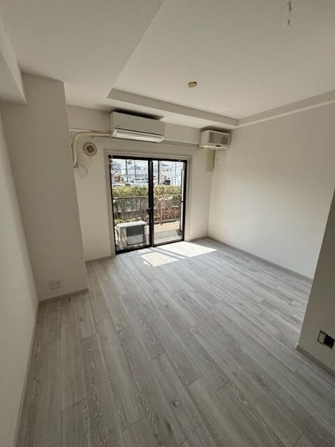 ベルメゾン町田の居間・リビング
