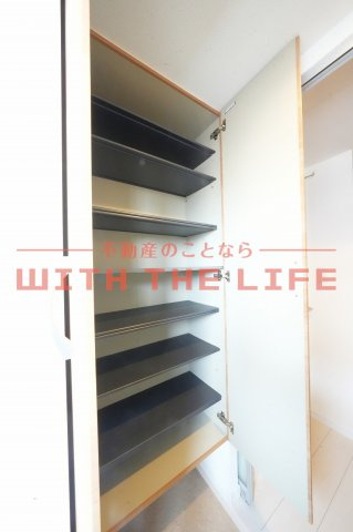 ボワットブランシュ【キャッシュバック対象物件】の収納|便利な収納スペースです