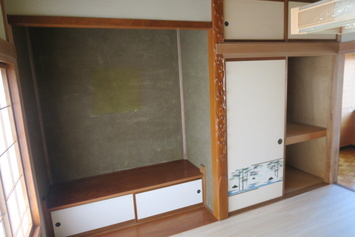滝寺貸家の収納