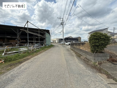 【前面道路含む現地写真】 | 行田市谷郷三丁目　中古住宅   | 現地(2026年4月撮影)