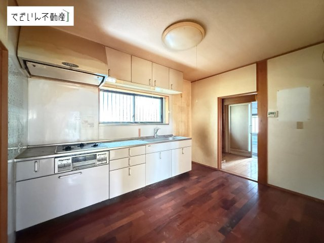 【キッチン】 | 行田市谷郷三丁目　中古住宅   | 現地(2026年4月撮影)