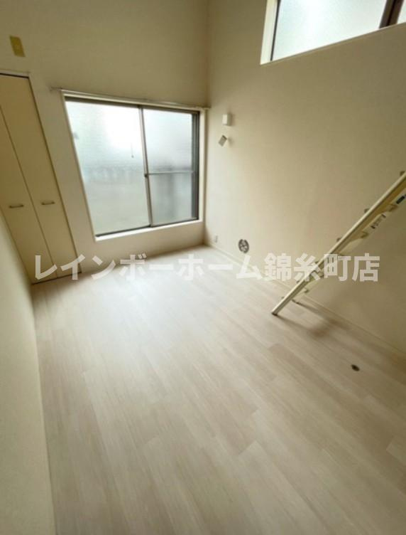 リヴィエール綾瀬の居間・リビング