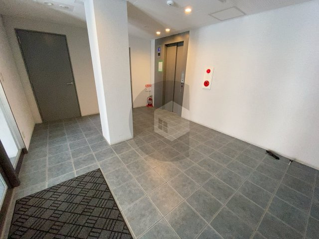 第10美和マンションのロビー