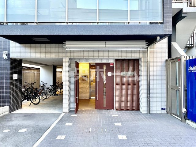 フォースター浅草今戸のエントランス|【エントランス】マンションのエントランスは、その物件の印象を決める、顔とも言える場所です。毎日通る場所ですからきれいなのが一番です。
