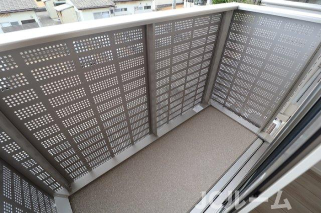 サンリジェール春日新田のバルコニー