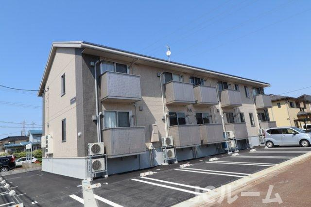 サンリジェール春日新田の外観