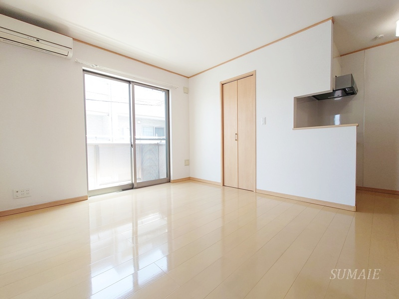 ロサ・テラスの居間・リビング|洋室です☆