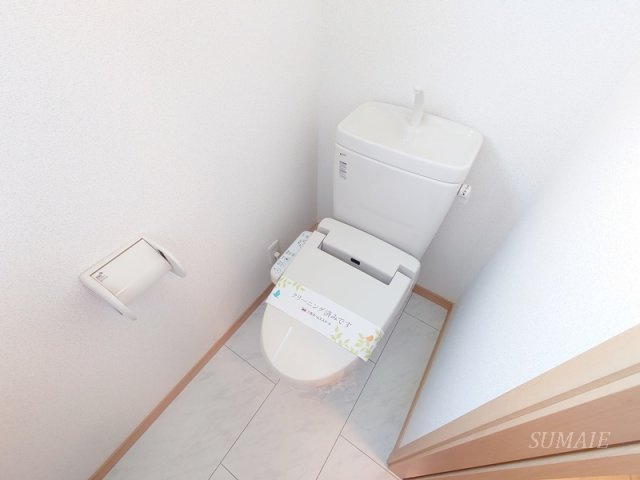 ロサ・テラスのトイレ|温水洗浄暖房便座付きです☆