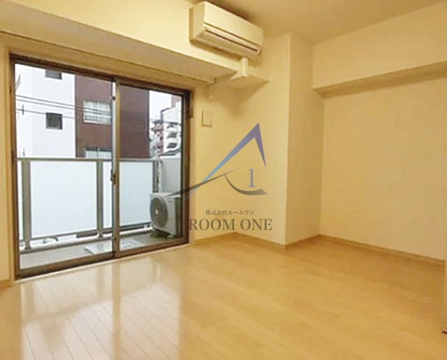 アイル日暮里弐番館・東京山手の居間・リビング|洋室のお部屋です。