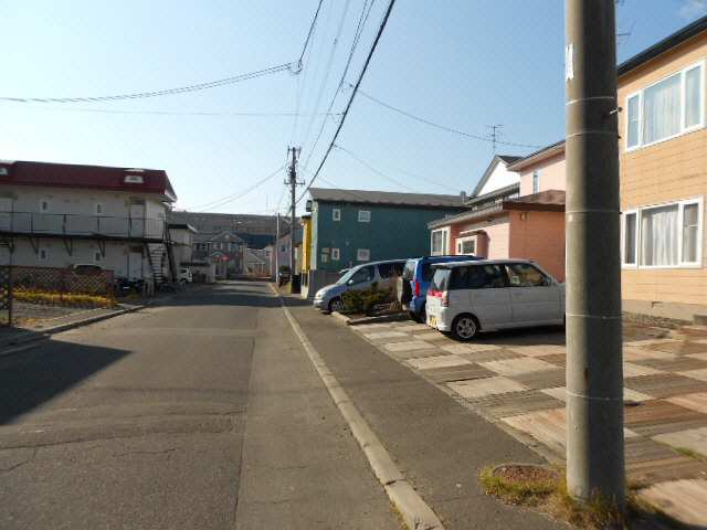 クレージュの周辺
