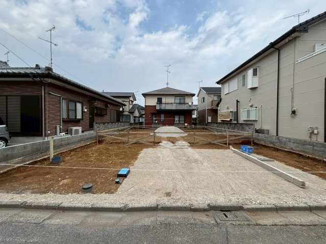 深谷市岡里　新築一戸建て　ブルーミングガーデン　01