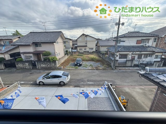 深谷市岡里　新築一戸建て　ブルーミングガーデン　01の展望|外からの景観が楽しめる住まい。周辺の開放感を感じられ、日々の暮らしに心地よさをプラス。窓からの眺望も良く、住環境の魅力をしっかり感じられるポイントです。
