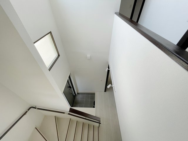中古戸建・中古住宅　須賀川市向陽町　仁井田小学校・仁井田中学校のその他|上部吹抜けで天井が高く広々開放的です！