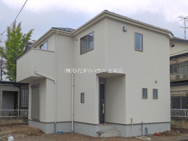 上尾市西宮下4丁目　新築戸建　01