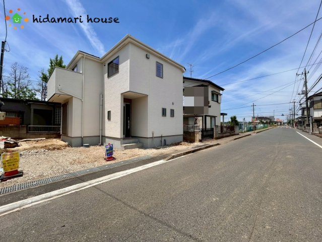 上尾市西宮下4丁目　新築戸建　01の前面道路含む現地写真