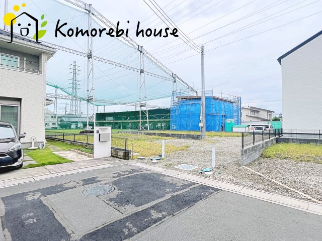 北本市東間7丁目　新築一戸建て　ブルーミングガーデン　01の駐車場|撮影：'26/07/06