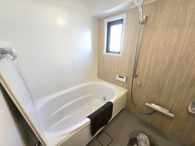 【浴室】 | ライオンズマンション高宮南 | 清潔感溢れるバスルーム☆
浴室乾燥システムなど嬉しい機能が充実♪日々の疲れを癒します☆
