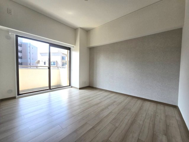 ライオンズマンション高宮南の洋室|お子様のお部屋や書斎に良さそうです！！