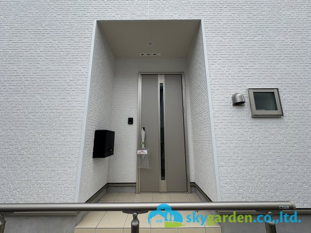 茅ヶ崎市中島 第15　新築戸建　全１棟の外観|玄関前の様子