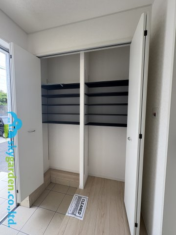 茅ヶ崎市中島 第15　新築戸建　全１棟の収納|沢山の靴か入りそうです