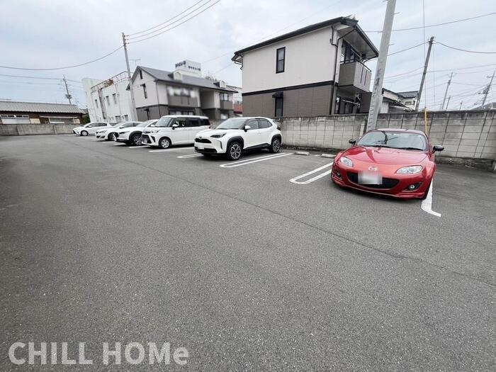 ブライトガーデン　の駐車場|当社、チルホームのHPもご覧ください(^^)/物件情報多数♪