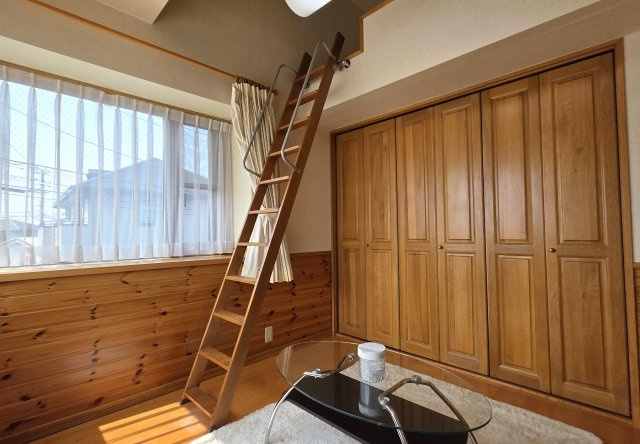 新潟市東区小金町3丁目の洋室