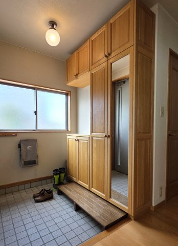 新潟市東区小金町3丁目の玄関