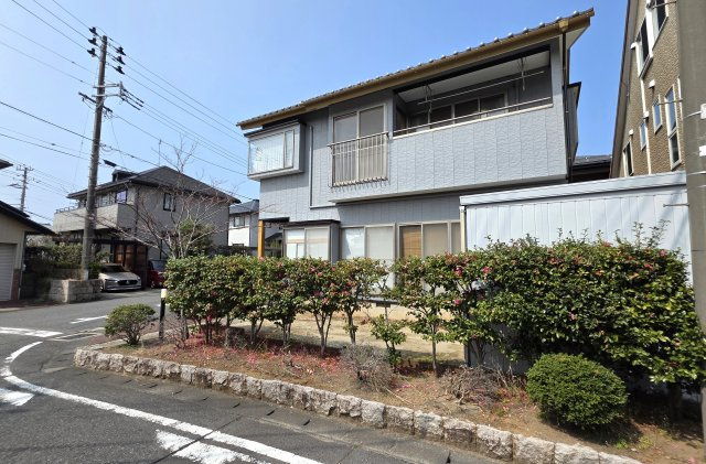 新潟市東区小金町3丁目の前面道路含む現地写真