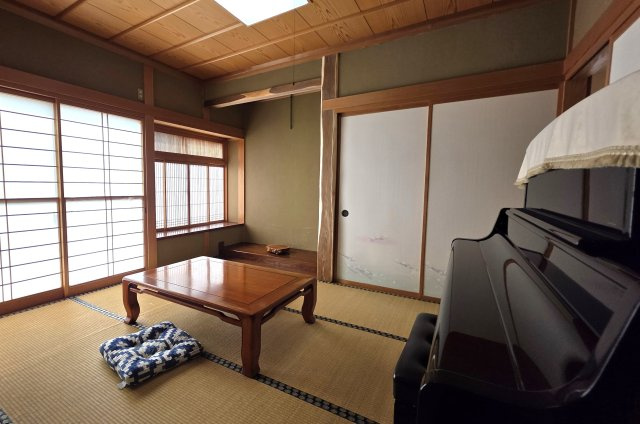新潟市東区小金町3丁目の和室