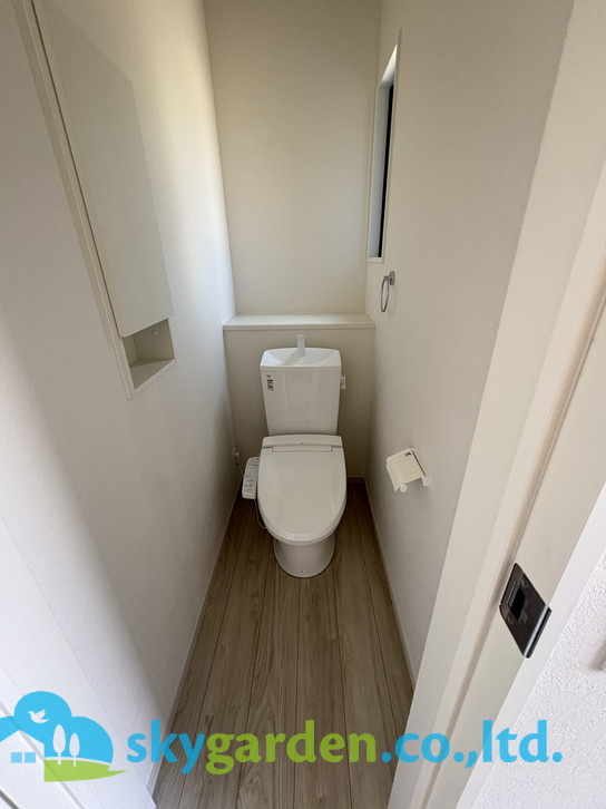 藤沢市大庭５期　新築戸建　全１棟のトイレ|コンパクトで使いやすいトイレです