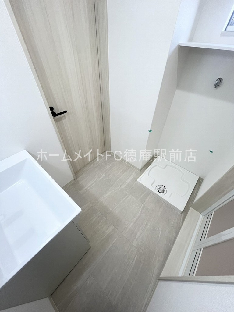 東大阪市稲田本町２丁目のアパートの洗面所