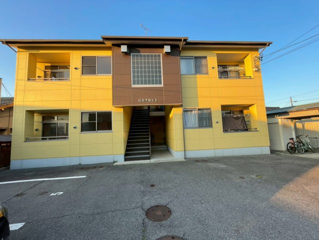 GOフロントの外観