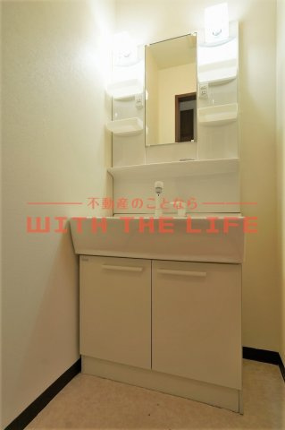 ロックフィル日ノ出【キャッシュバック対象物件】の独立洗面台|独立洗面台、朝の身支度には欠かせません