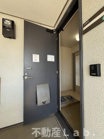 栄町一番館のエントランス