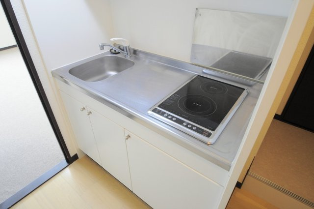 レオネクストケイハウスのキッチン|同シリーズの類似となります。現況を優先致します。