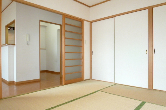 セピアコートの和室