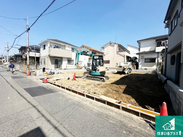 大和高田市築山　第5期　新築一戸建ての前面道路含む現地写真|周辺は閑静な住宅街です。前面道路もしっかりと有りますので車の出し入れも安心ですよ！