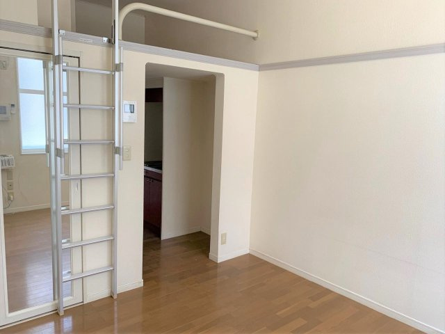 ※同タイプのお部屋の写真です（1階フローリング）