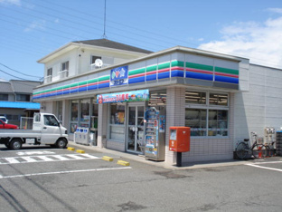 コンビニ　スリーエフまで300ｍ