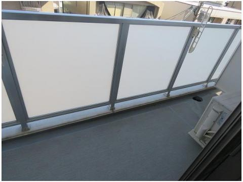 オープストフェルトのバルコニー