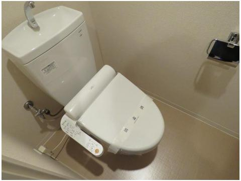 オープストフェルトのトイレ