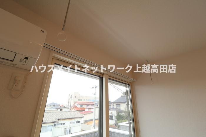 サンリジェール春日新田の設備|室内物干し