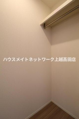 サンリジェール春日新田の収納|クローゼット