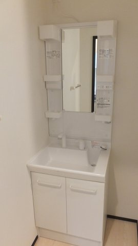 クレイノサンヴィレッジⅡの内装|独立洗面台