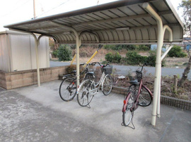 屋根付き駐輪場