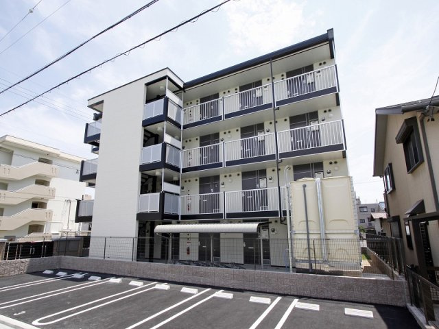 レオパレスＴＷＯビレッジの外観