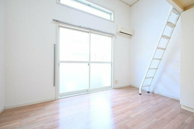 ジュネパレス市川第２４Ｃの寝室
