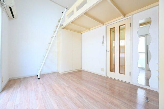 ジュネパレス市川第２４Ｃの寝室