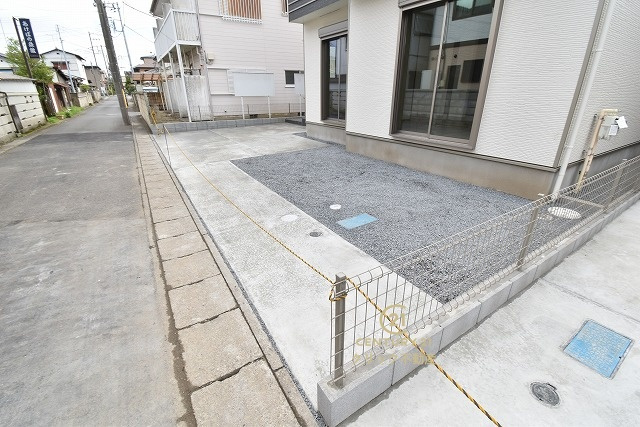 ハートフルタウン 　水戸市曙町1番37　Aの駐車場|2台分の駐車スペースです。
